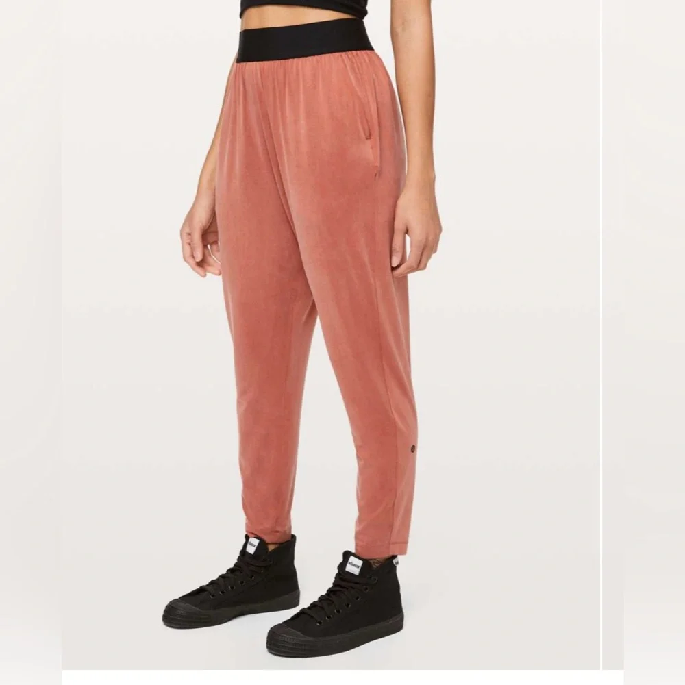 Lululemon Balzo Jogger *lululemon lab, Canyon Rock Size 4